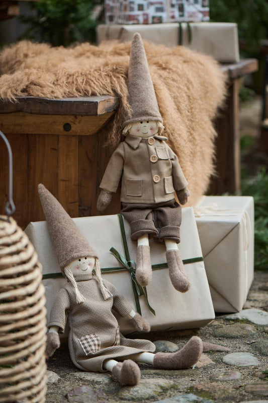 Ib Laursen - Nisser Josefine / Johan i natur farve jul 2024