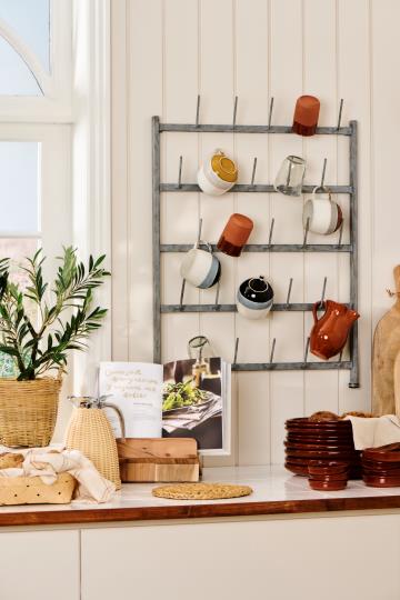 Ib Laursen - Vægstativ med 25 arme