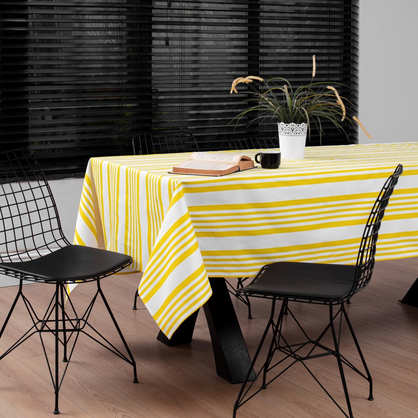 By Skagen - Dug, model Anna 150 x 240 cm (gule striber)