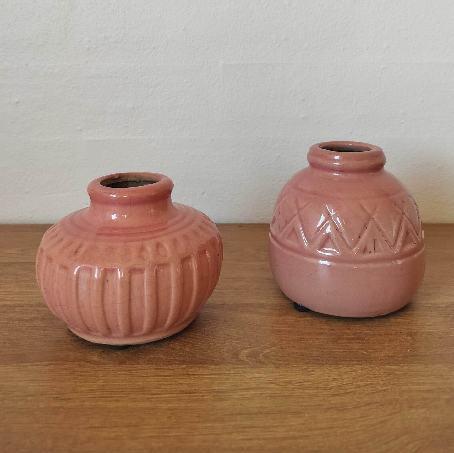 Vaser med ujævn glasur faded rose krakeleret finish, model Lea