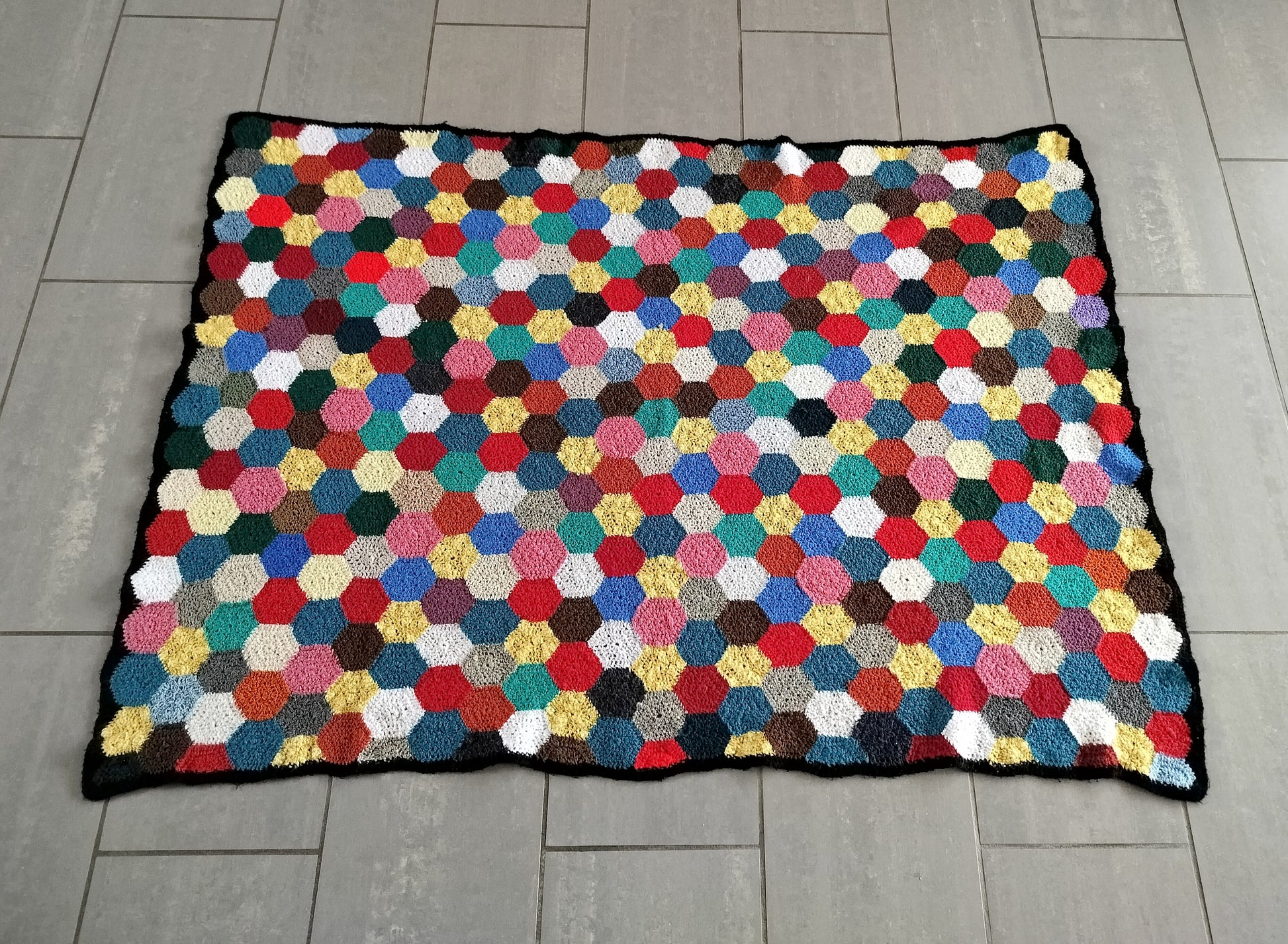 Secondhand - Hæklet mormor tæppe