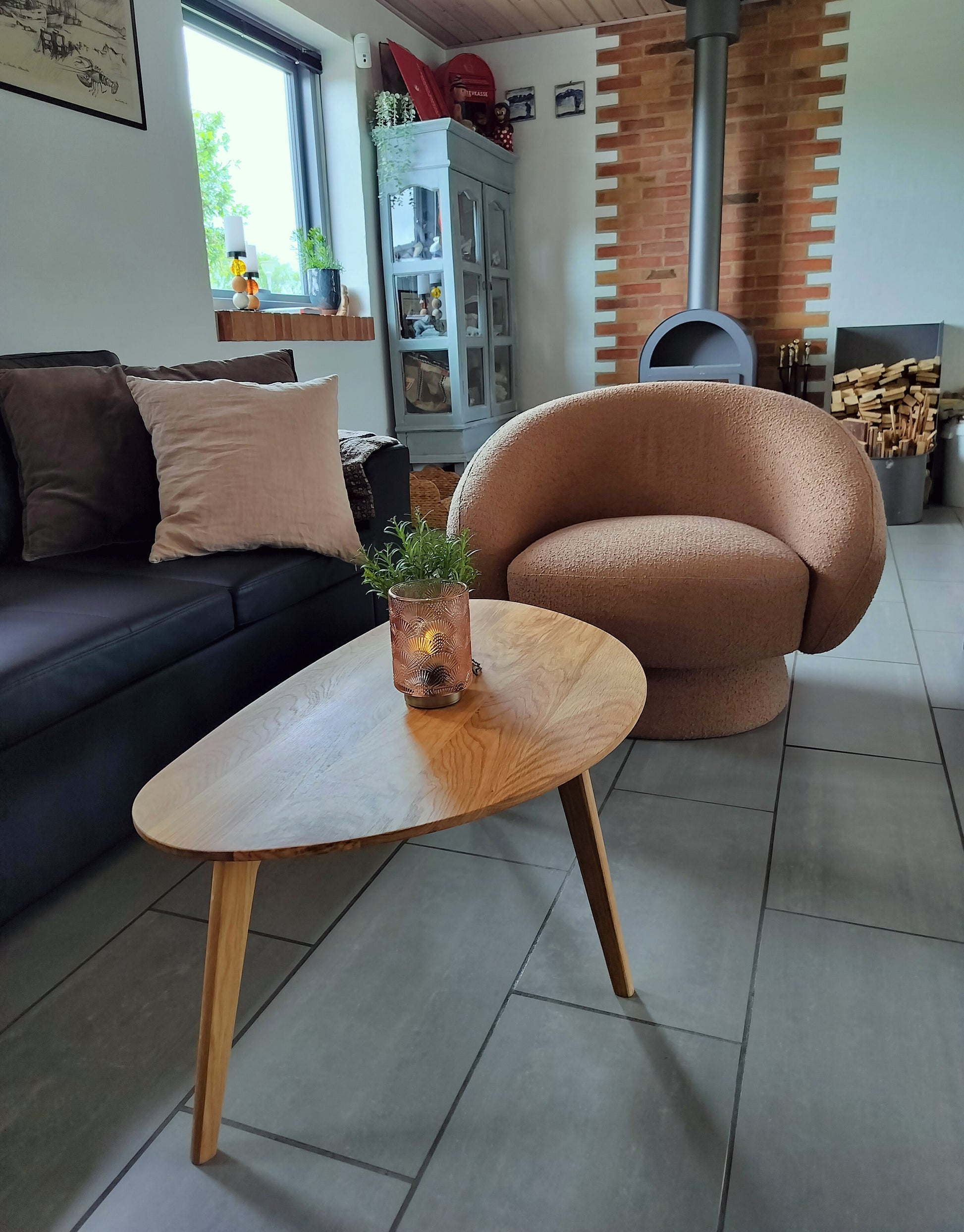 Egetræsbord bønneformet 40 x 85 x 48 cm