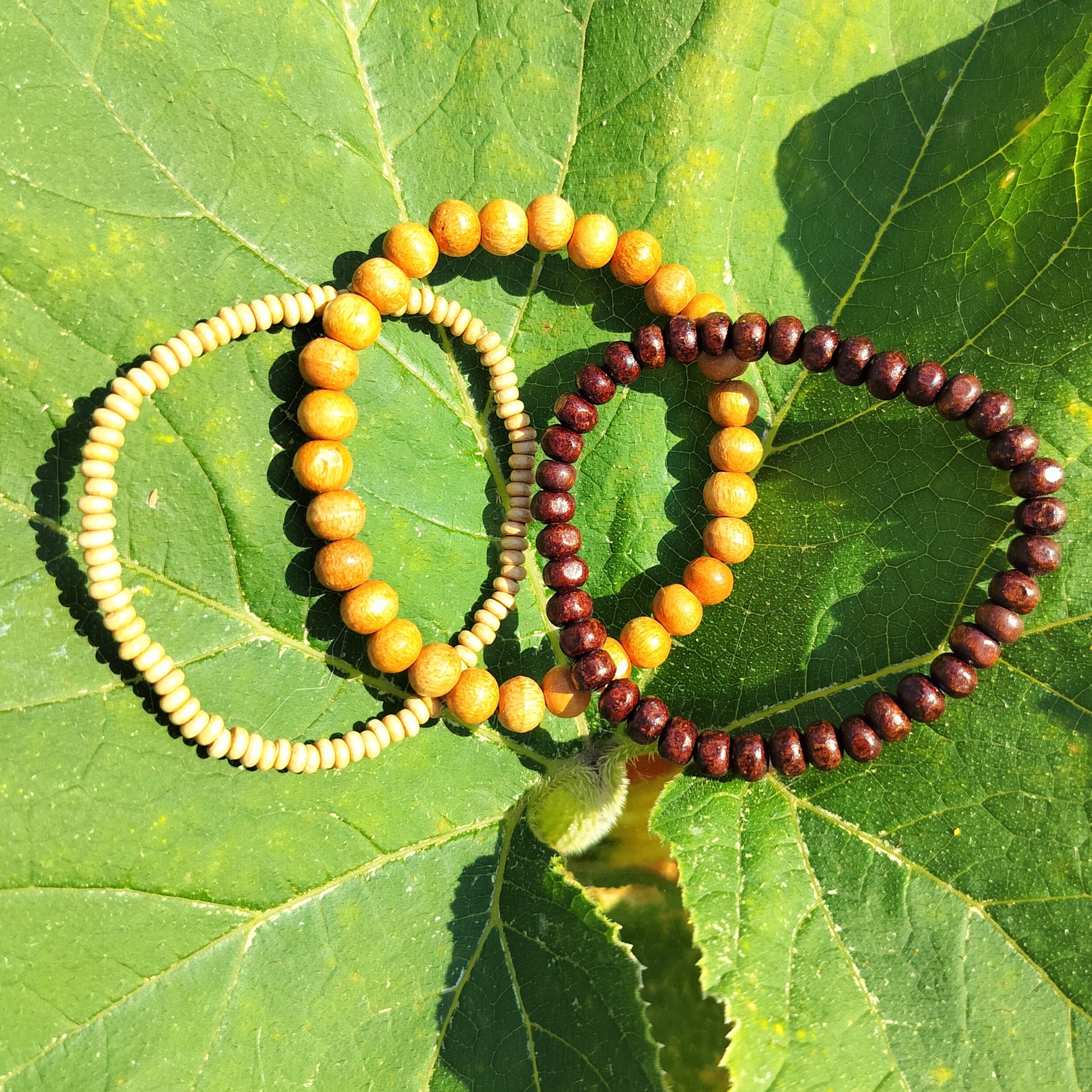 Armbånd sæt med 3 ass. Træperler kæder fra Ib Laursen