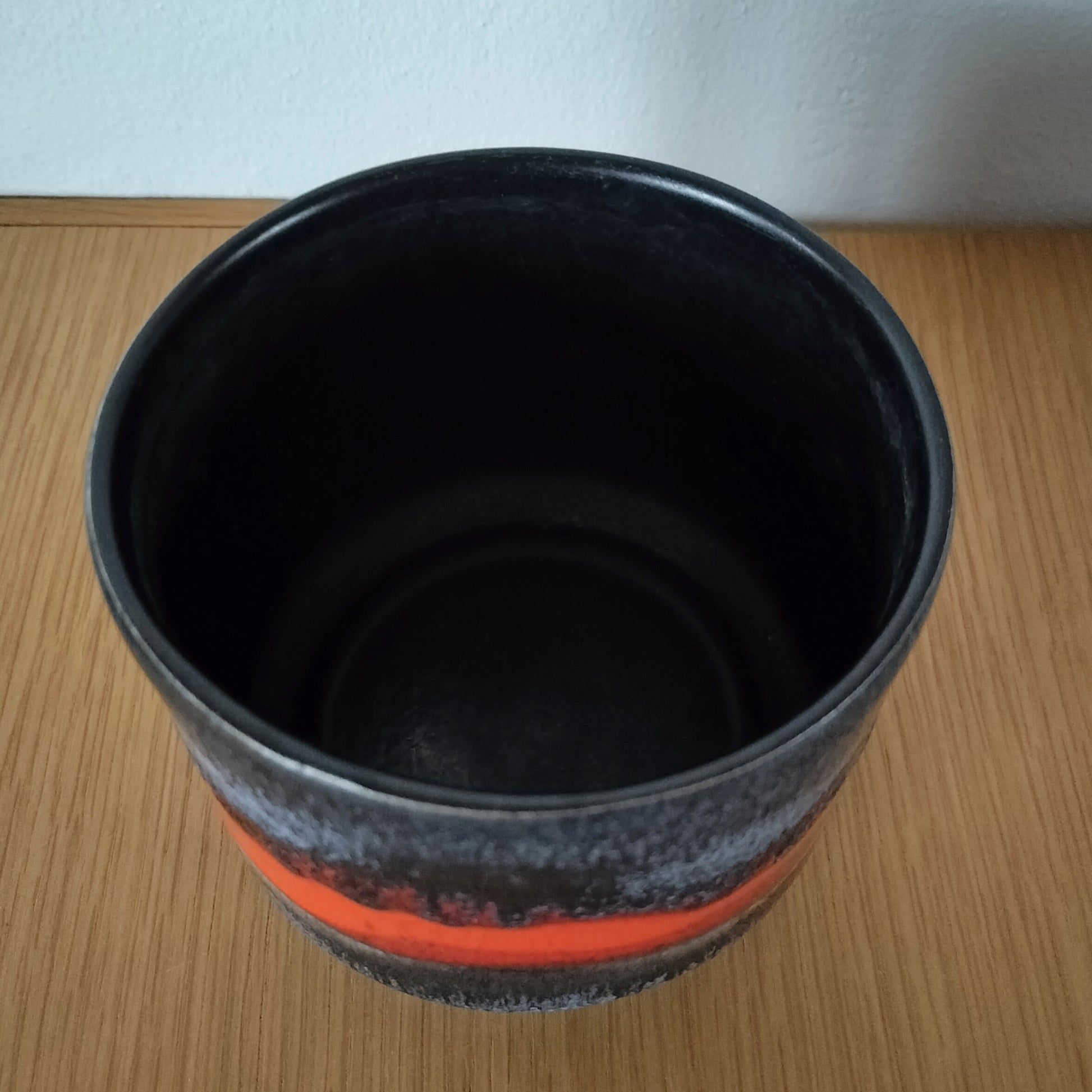 Secondhand - Retro potteskjuler blågrå og røde farver