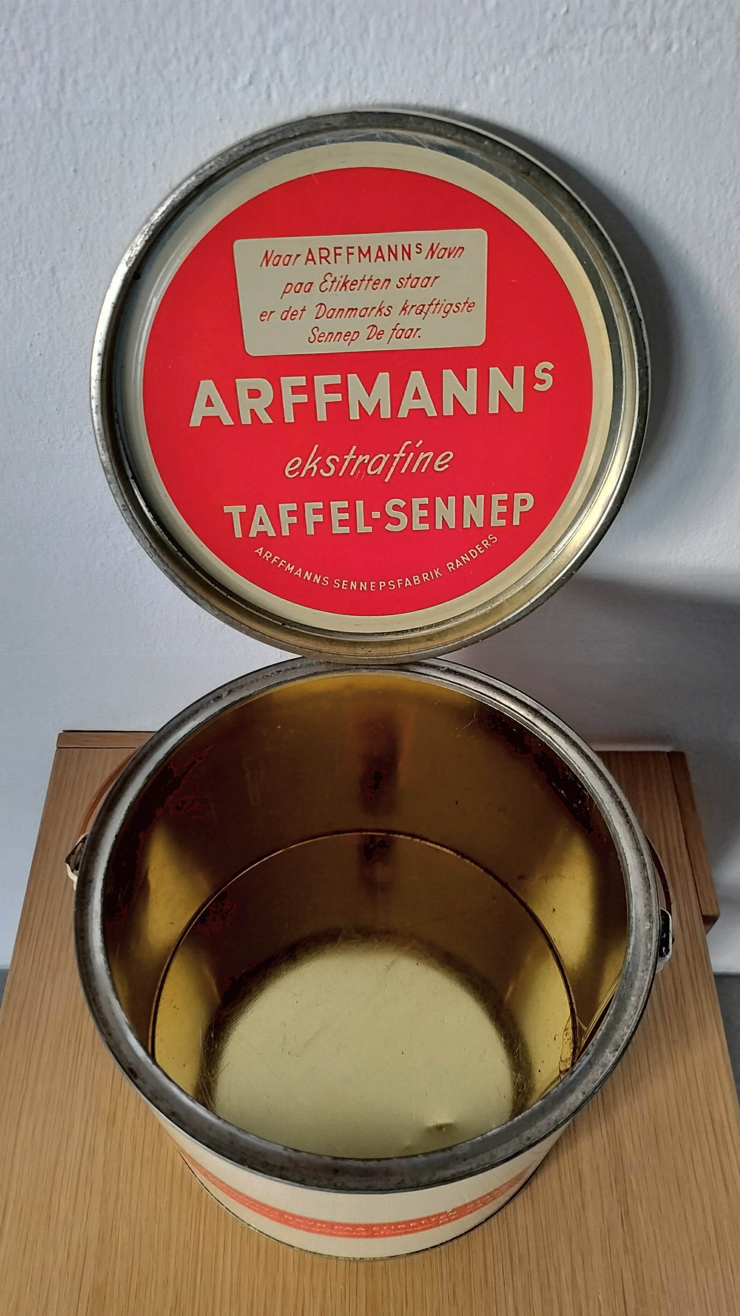 indvendig af Secondhand - Arfmann Taffel-sennep spand