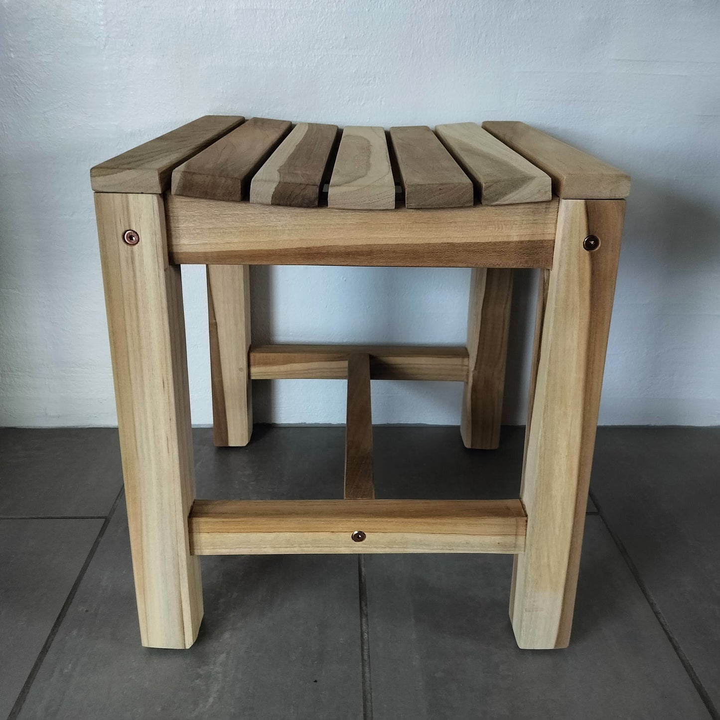 Teak skammel 40 x 40 x H 45 cm