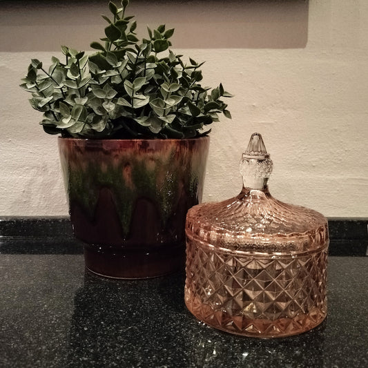 Speedtsberg - Lille rosafarvet glaskrukke med låg i harlekin mønster 11 x 14 cm