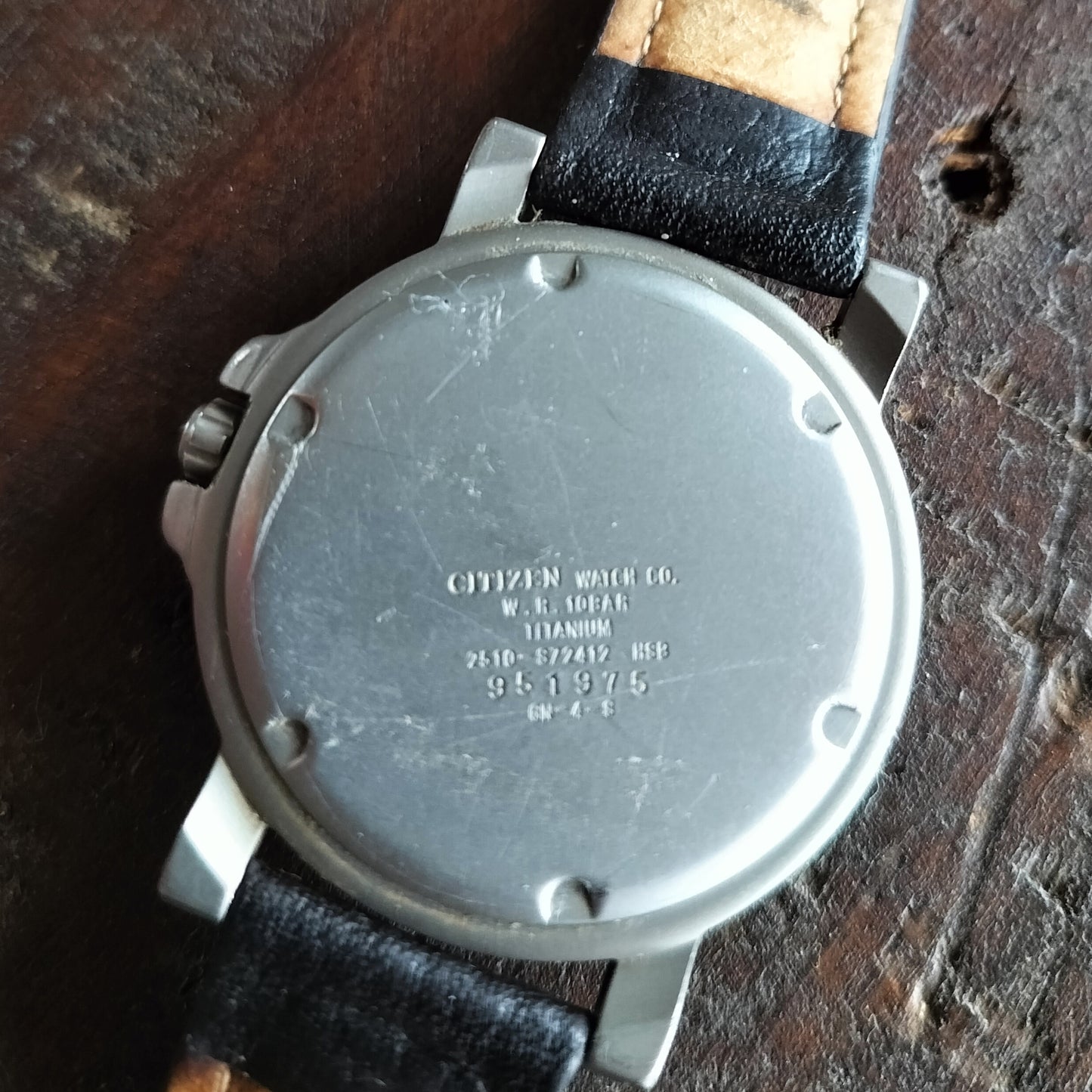 Secondhand - Citizen armbåndsur bagsiden