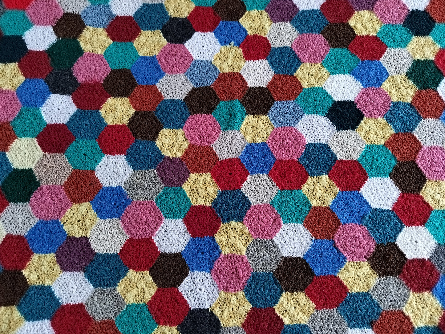 Secondhand - Hæklet mormor tæppe