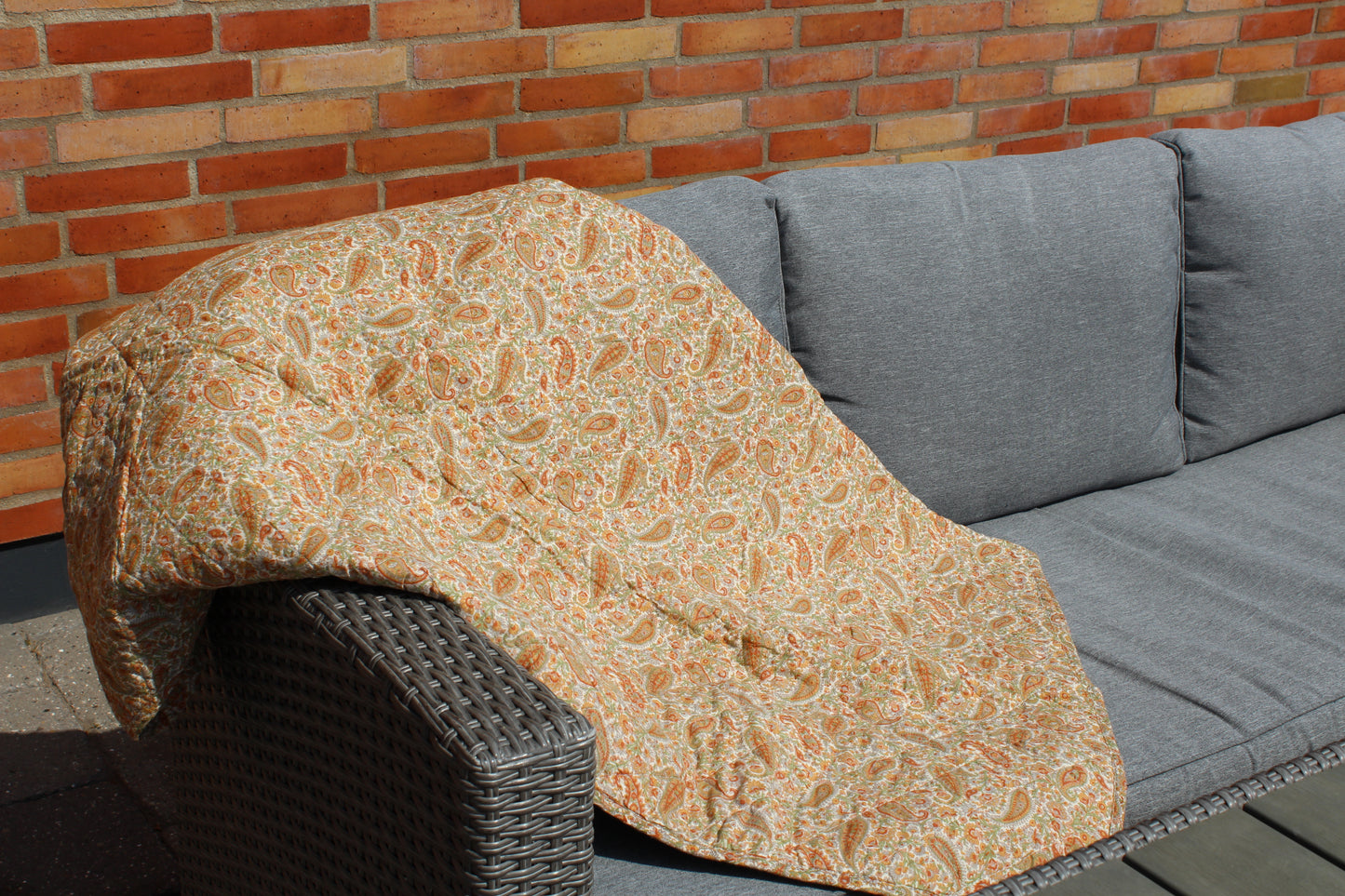 Ib Laursen - Quilt vattæppe - Paisley i grøn, gylden, rustfarver og blomstermønster