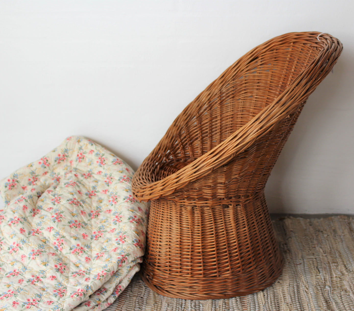 Secondhand - Flettet børnekurvestol