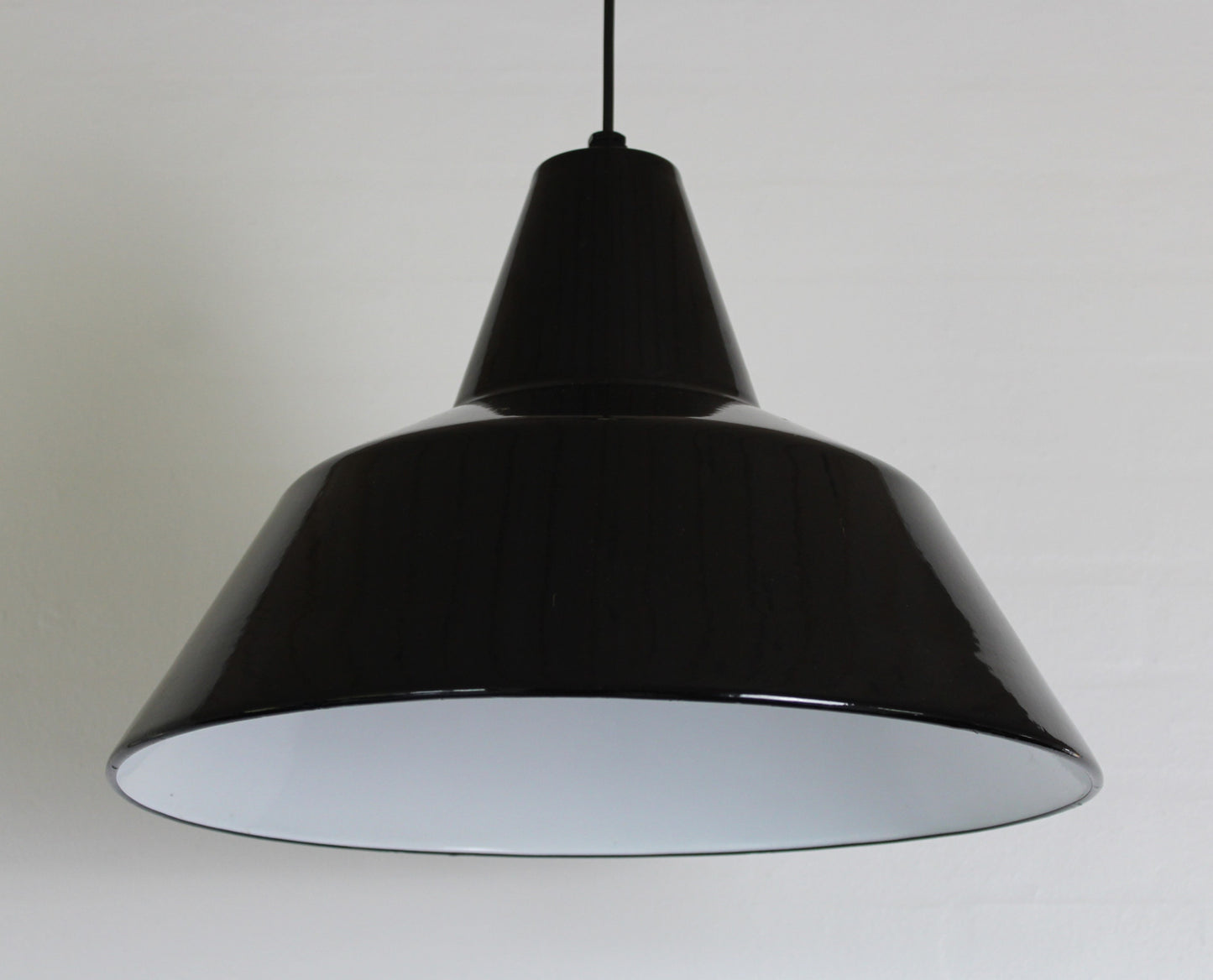 Secondhand - Sort Louis Poulsen industri pendel (1)