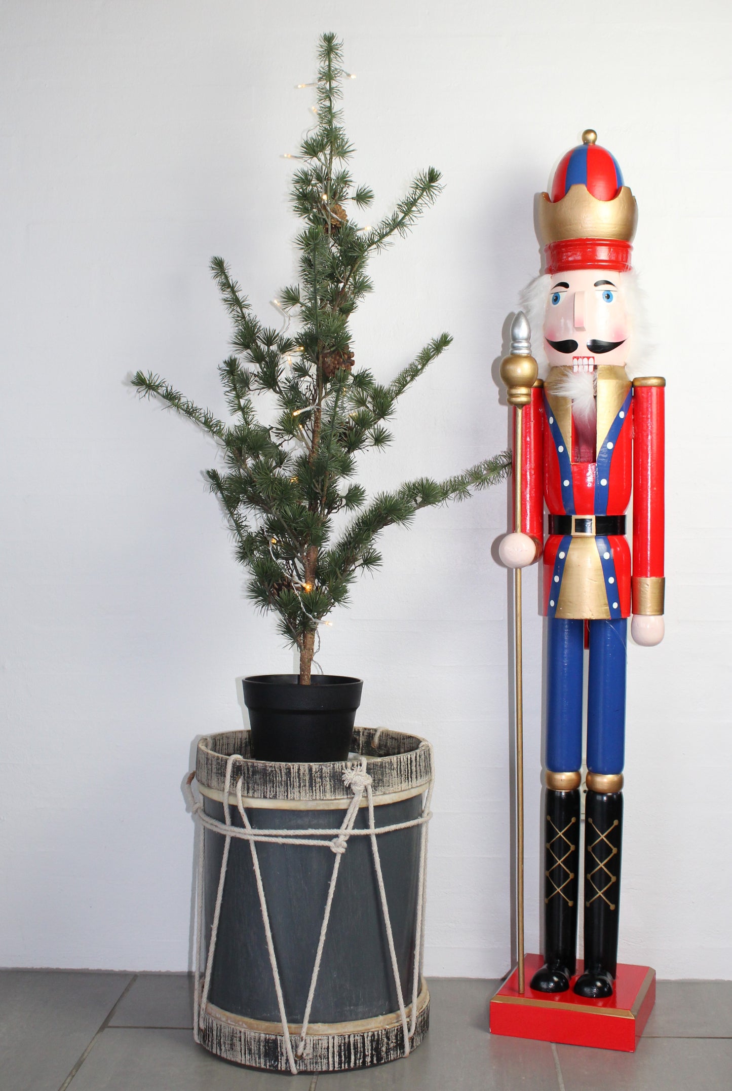 Nøddeknækker - 120 cm soldat med scepter