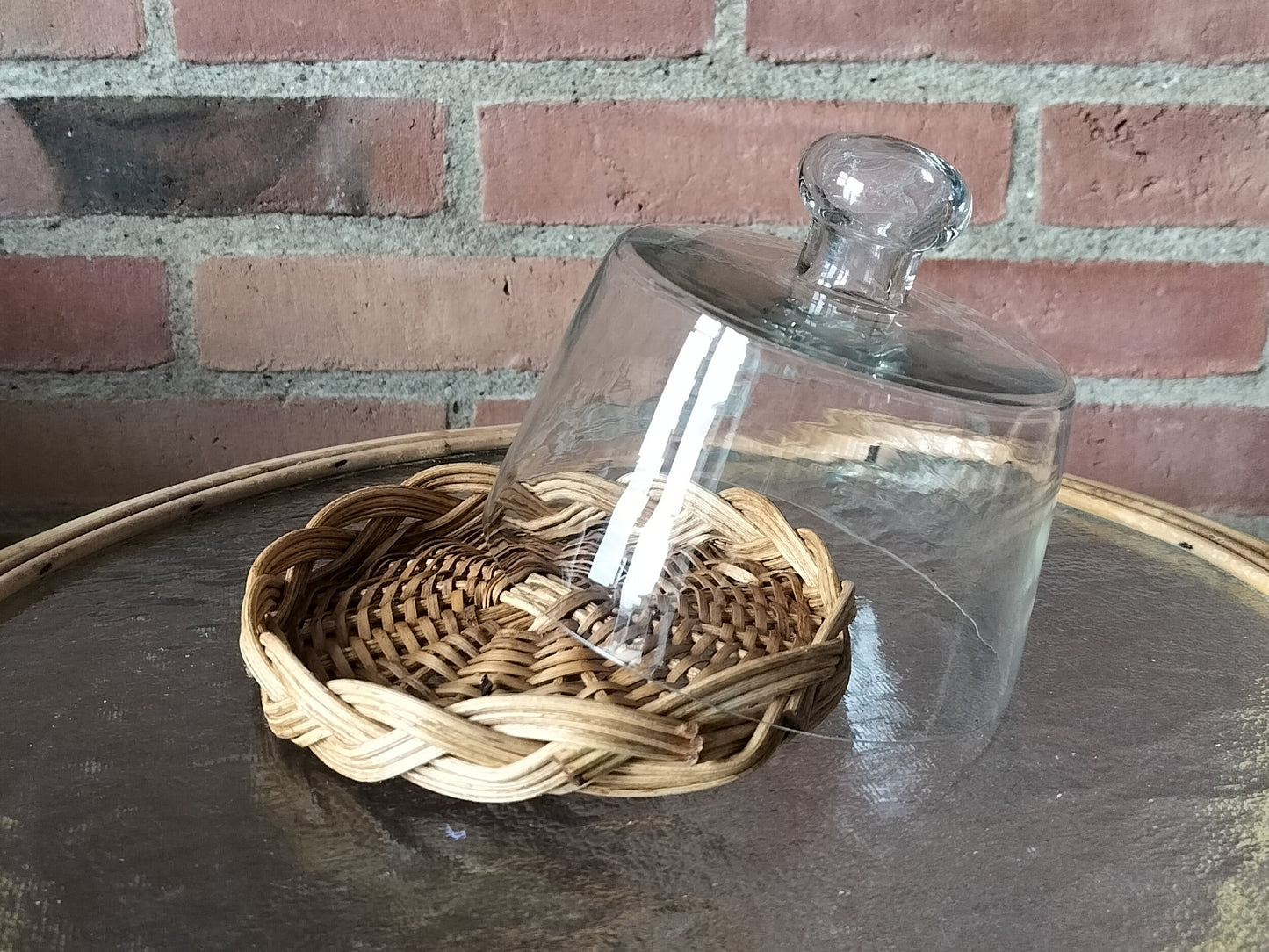 Ib Laursen - Glasklokke med rattanbund