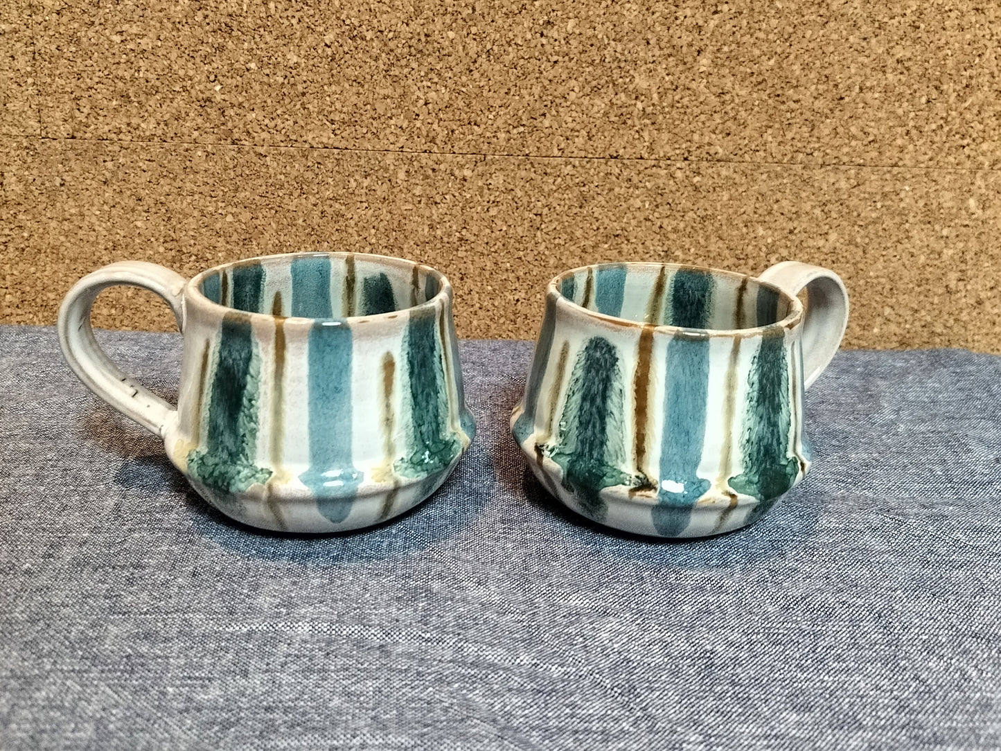 Ib Laursen - Kalmar krus med hank støvblå og brune striber