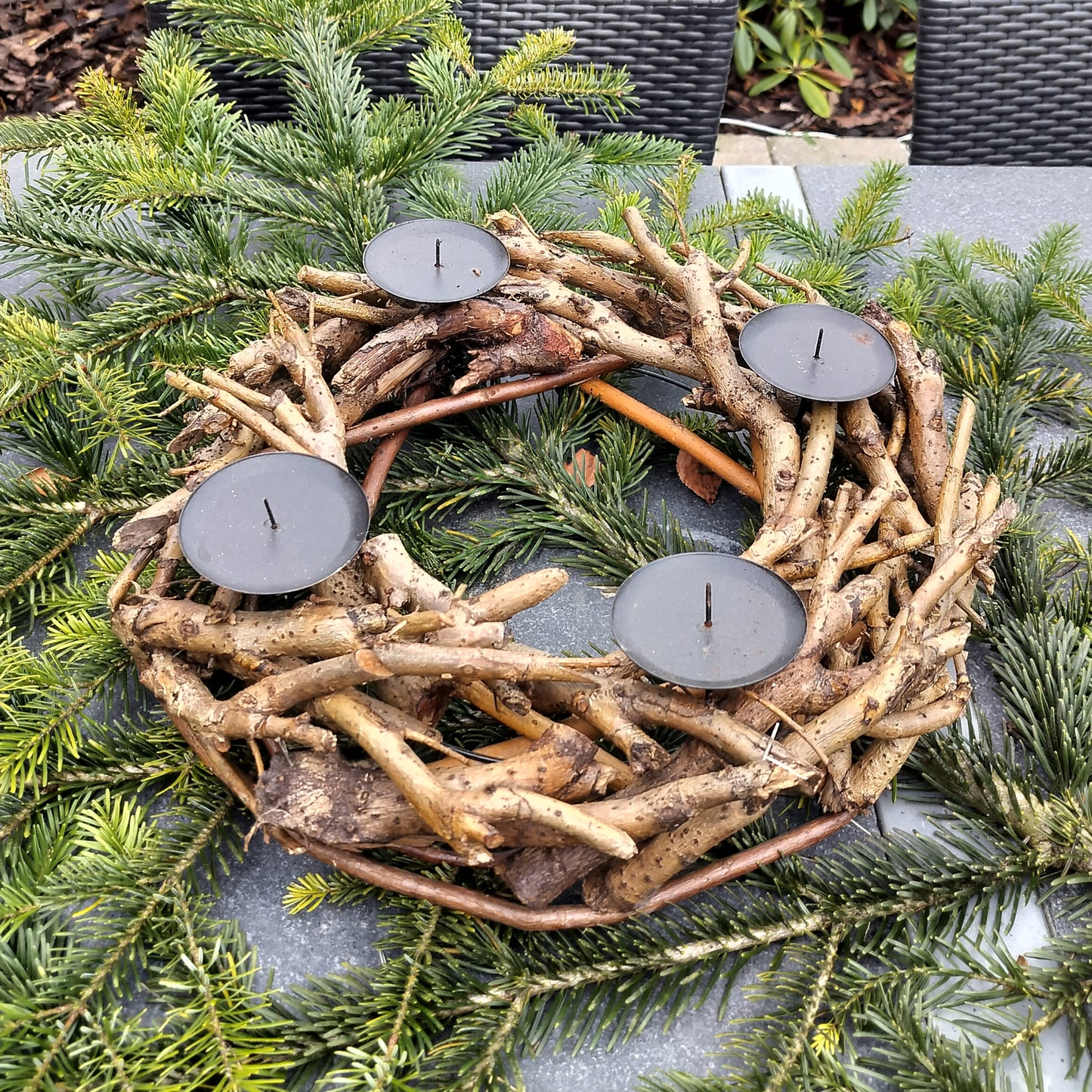 Krans af naturgrene til lys