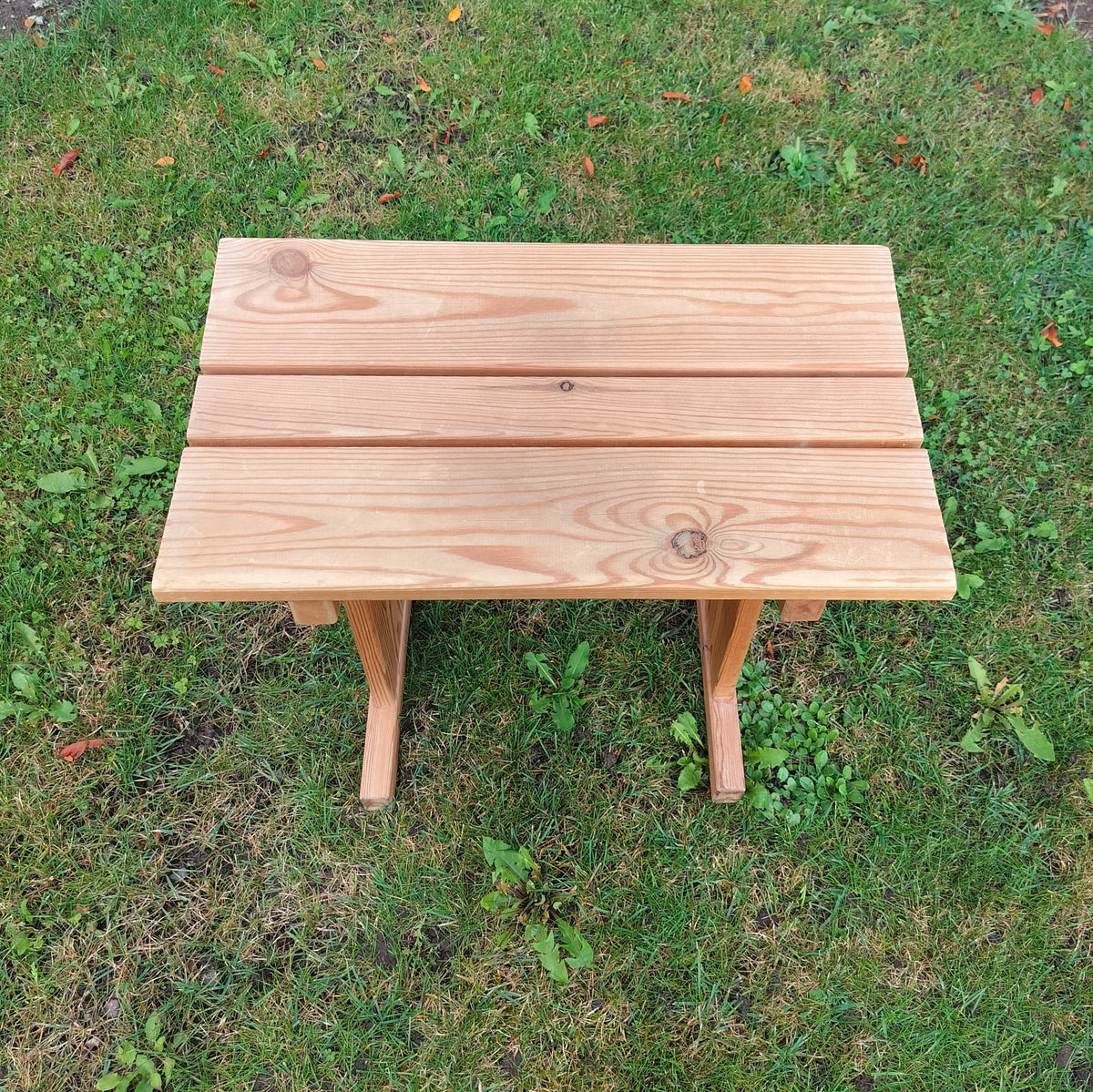 Secondhand - Træ bænk i naturfarvet L 50 x D 28,5 x H 47,5 cm
