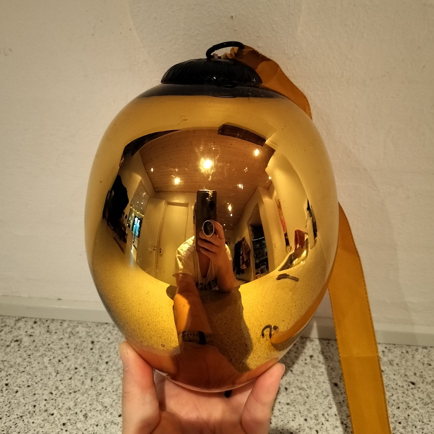 Secondhand - Julekugle stor gul