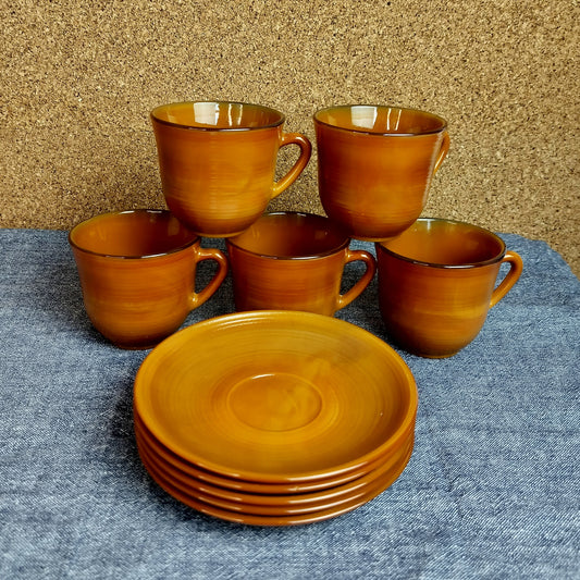 Secondhand - Arcopal France 5 kaffekopper med underkop