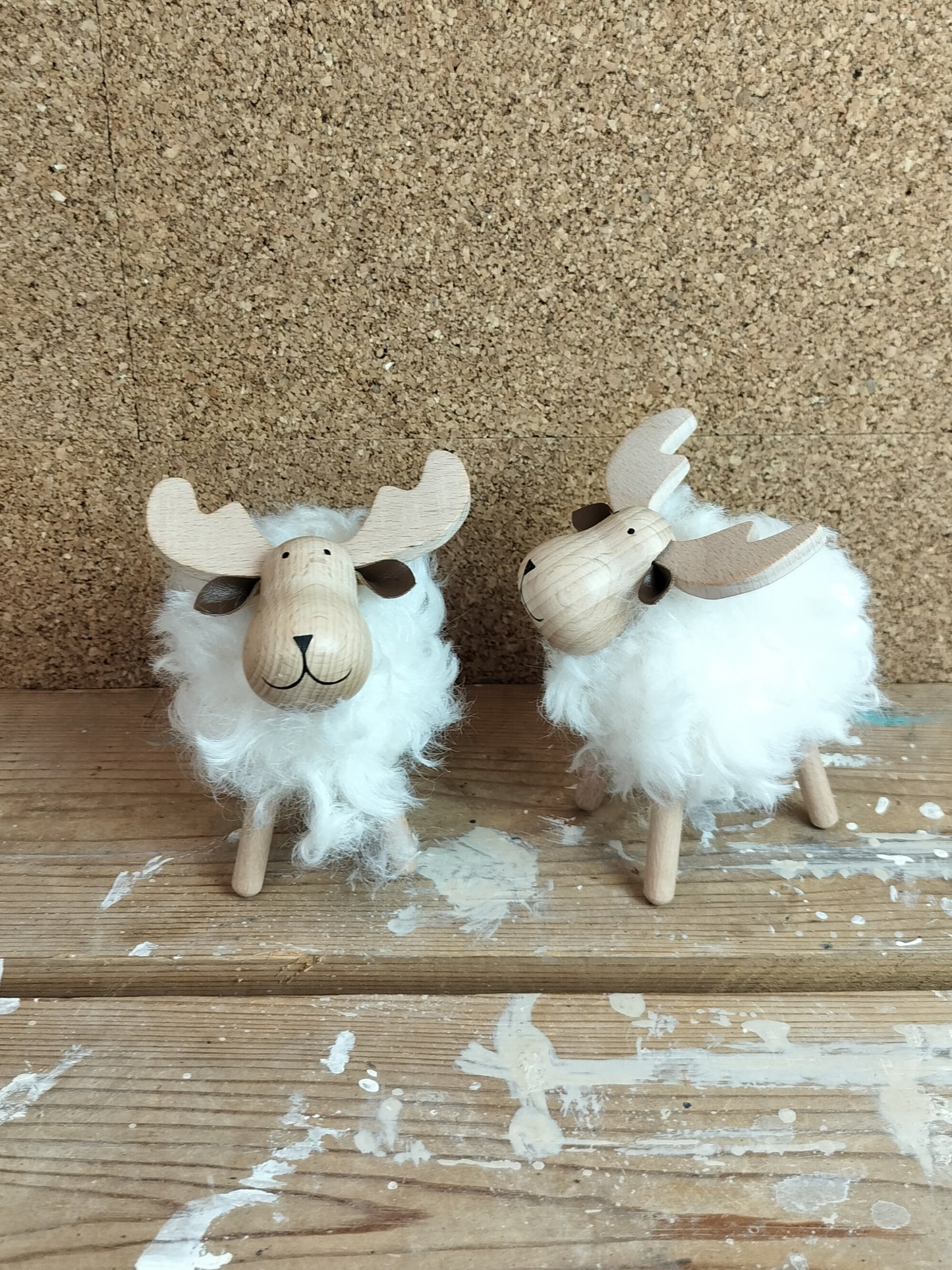 elge med hvid pels 2 stk.