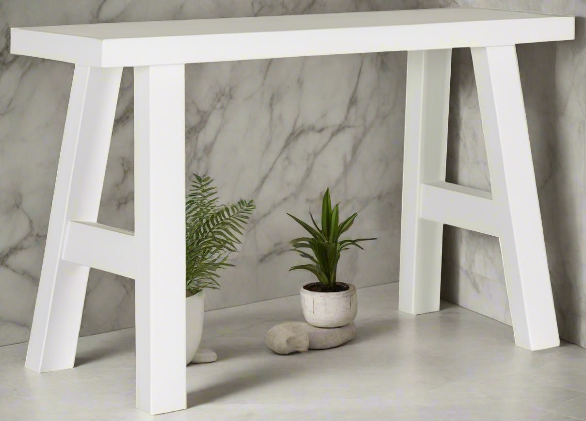 Ib Laursen - Hvid bænk Gilleleje aflang