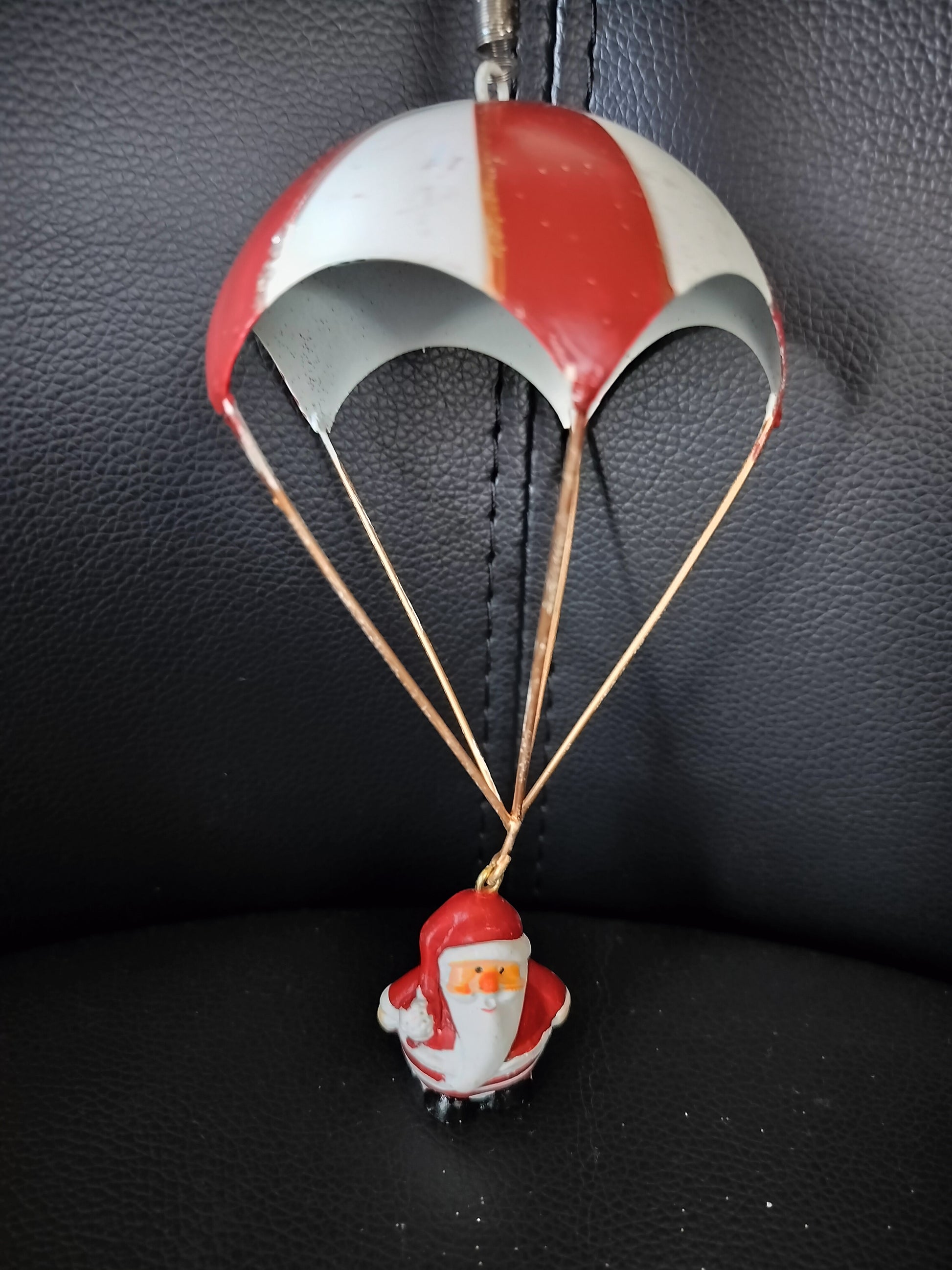 julemand i faldskærm