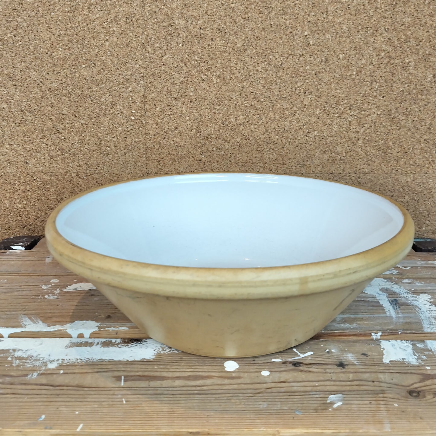 Secondhand - Lerfad hvid Ø 32 x H 10,5 cm