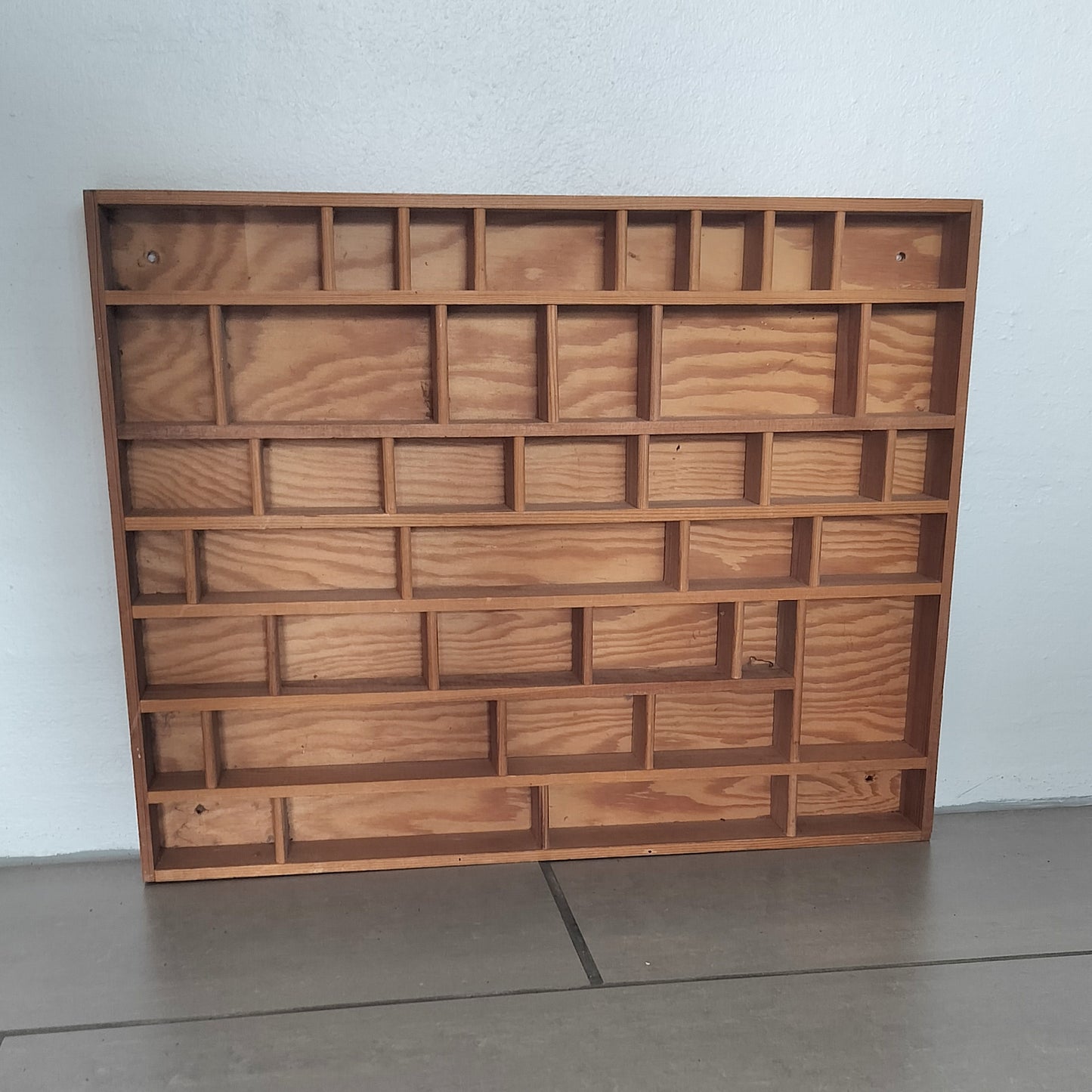 Secondhand - Sættekasse B 51,5 x D 4,7 x H 40 cm.