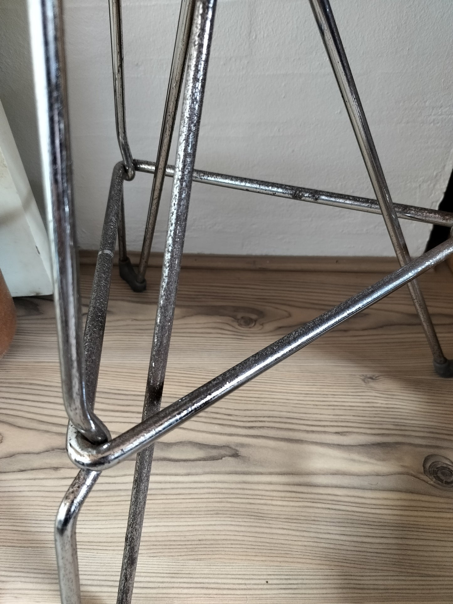 Secondhand - Dulton barstol (patineret)