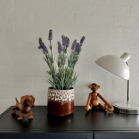 Secondhand - Potteskjuler i brun farve med hvid lava glasur