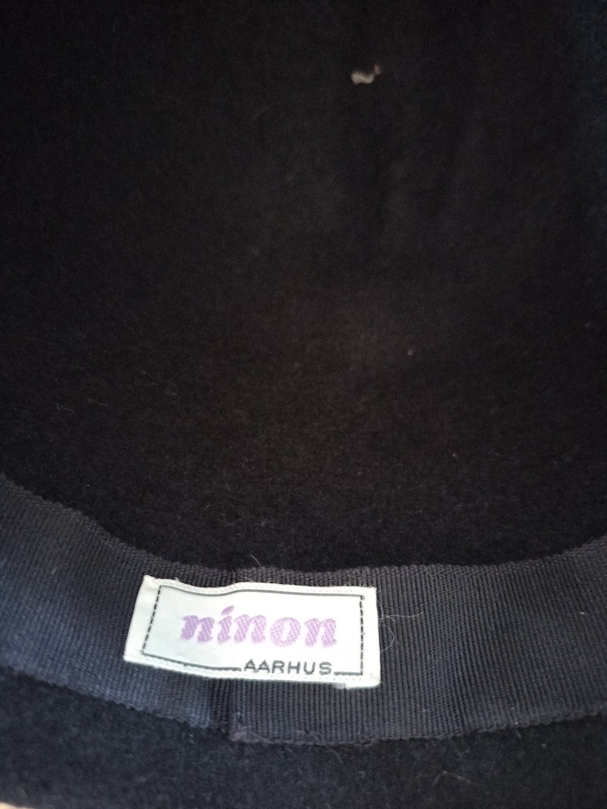 Secondhand - Uld hat fra Ninon Aarhus