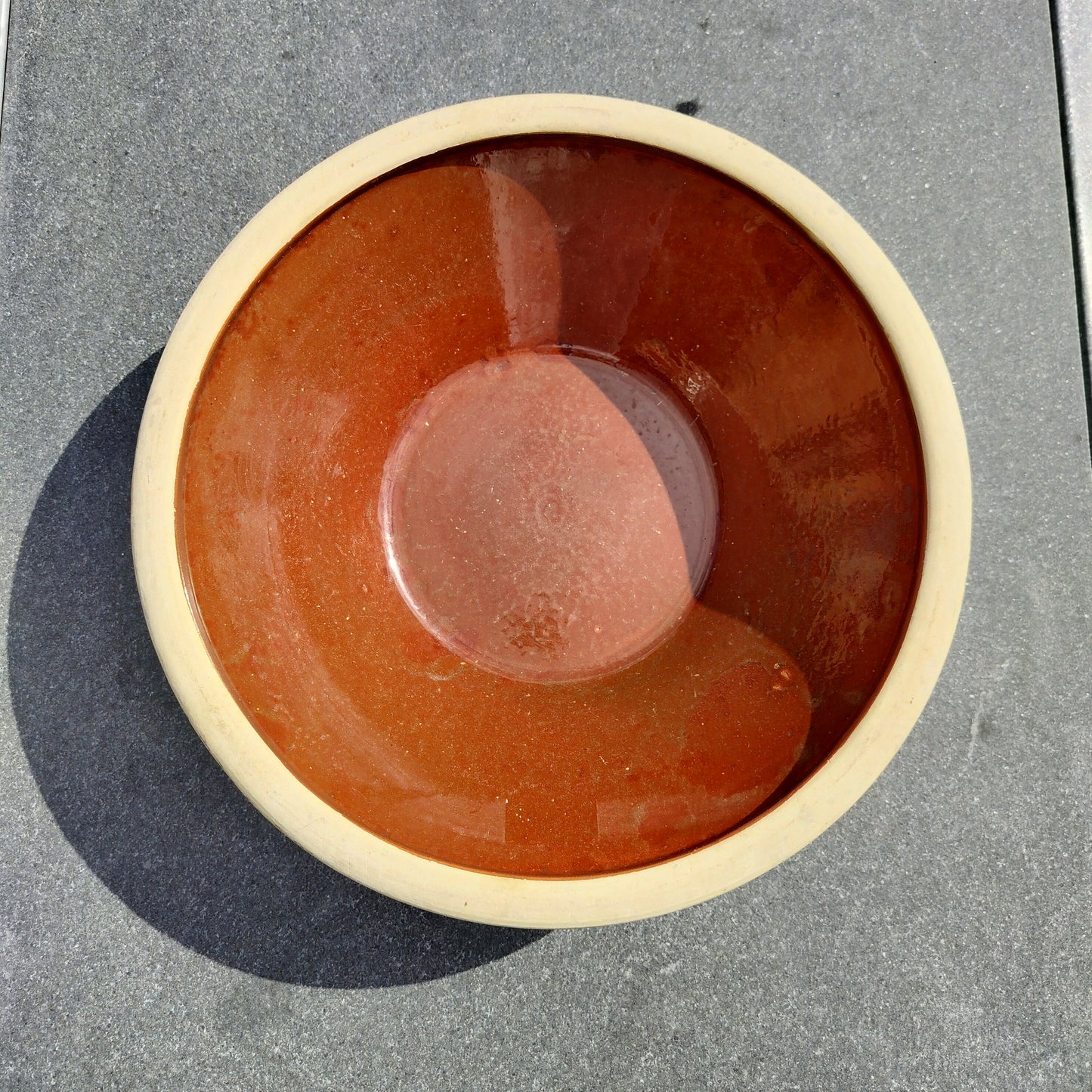 Secondhand - Gammelt og stort lerfad Ø 36 x H 10,5 cm