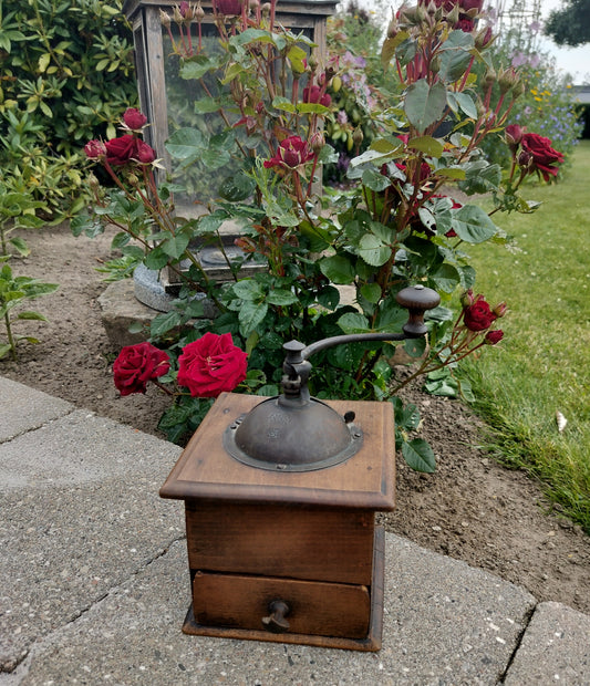 Secondhand - Kaffekværn gammeldags