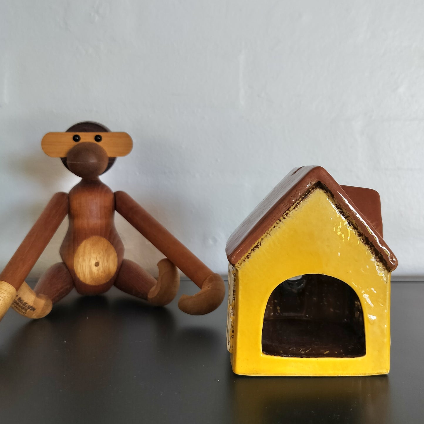 Ib Laursen - Hus til fyrfadslys Nyhavn (mini) gul med brunt tag