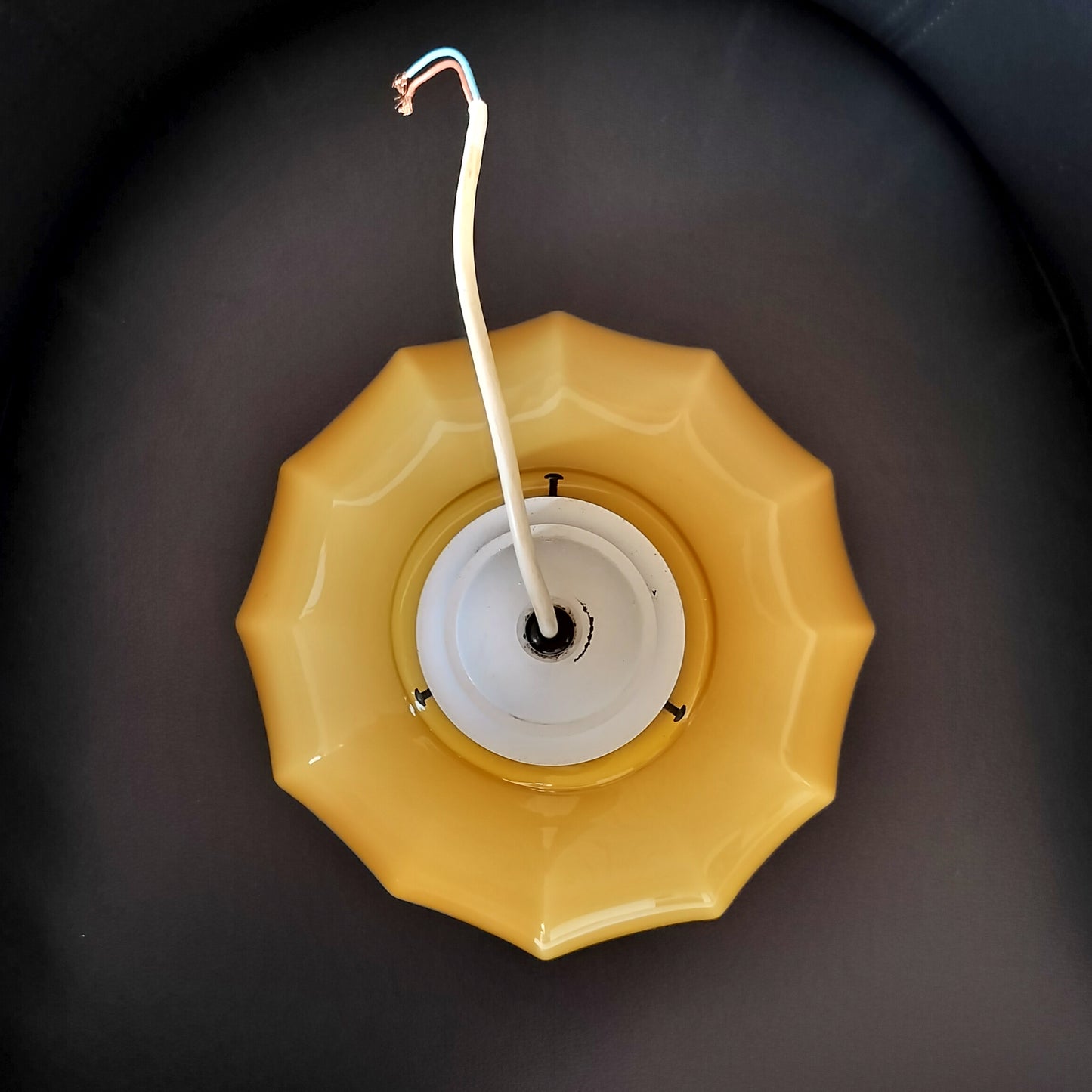Secondhand - Retro lampe af glas, 12-kantet