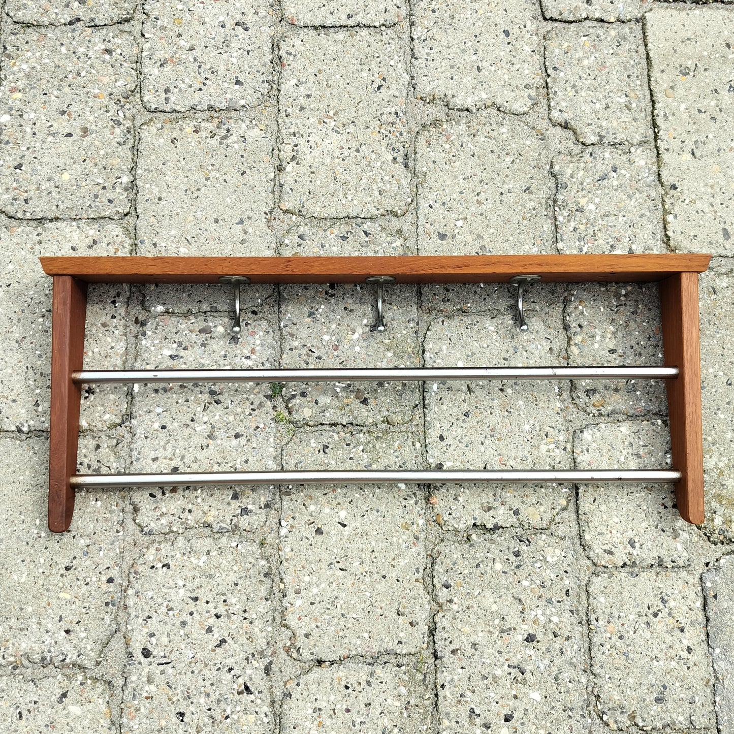 Secondhand - knagerække med hattehylde B 60 x D 24 x H 7 cm