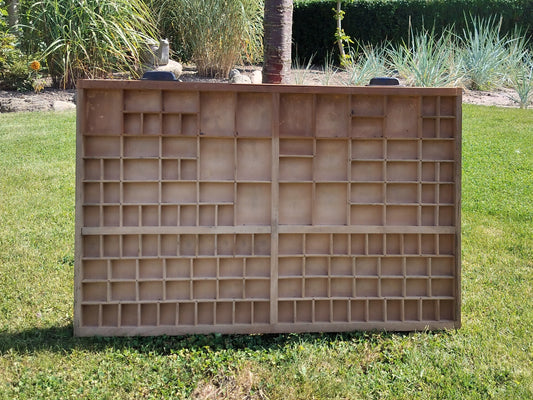 Secondhand - Gammel sættekasse B 81,7 x H 55 x D 3,8 cm