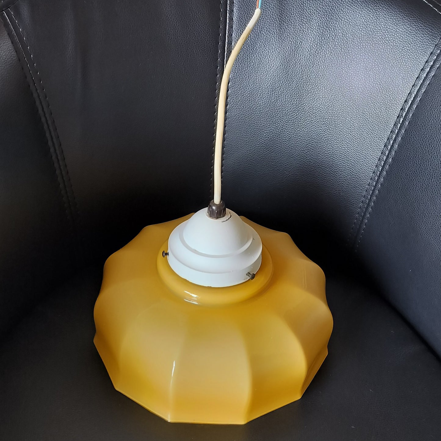 Secondhand - Retro lampe af glas, 12-kantet