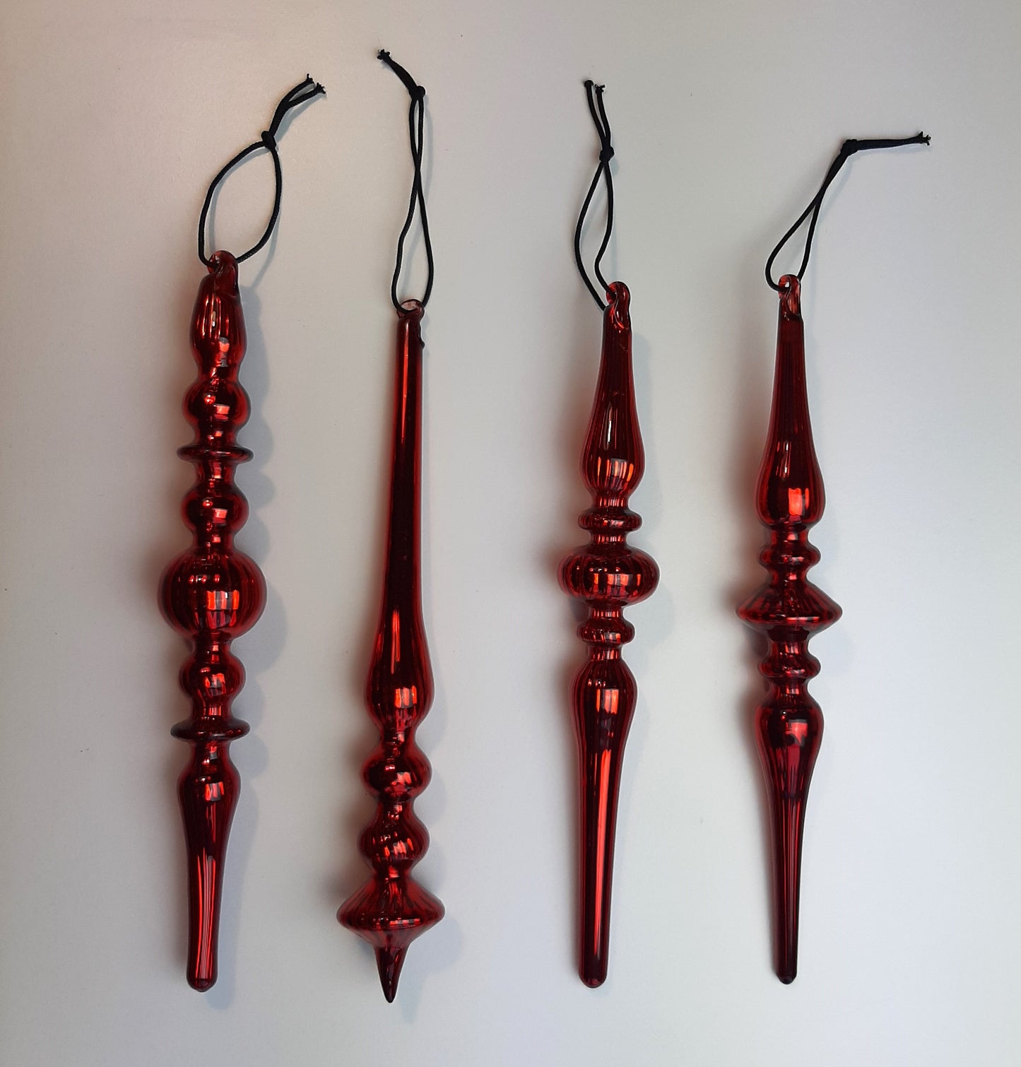 Secondhand - 4 stk. ældre røde juleornamenter (glas)