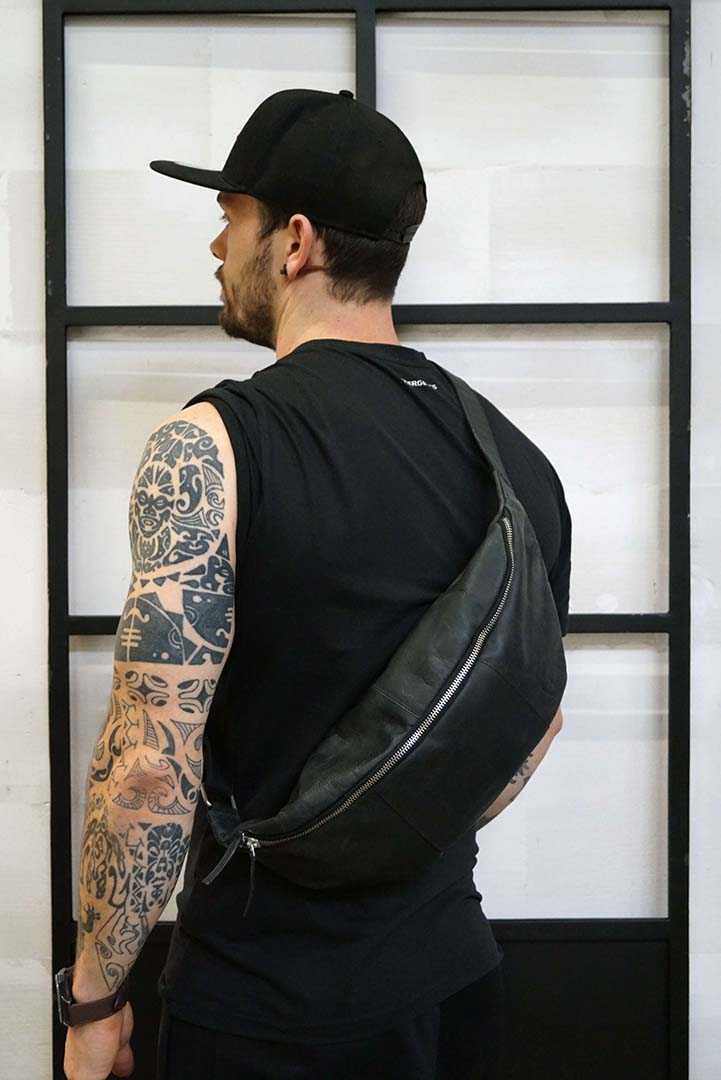 Sort læder bumbag str. L