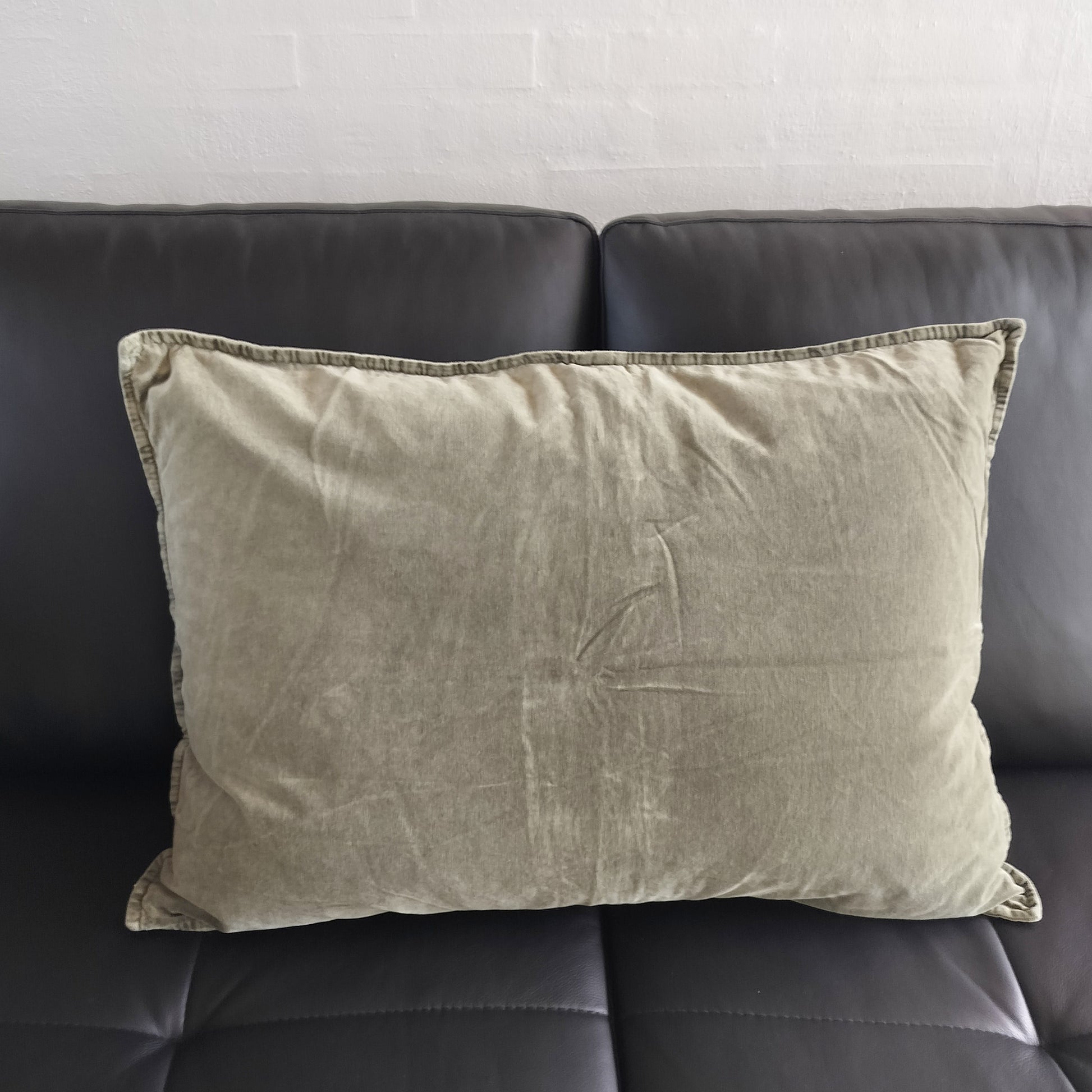 Ib Laursen - Pudebetræk Velour OLIVEN 72 x 52 cm