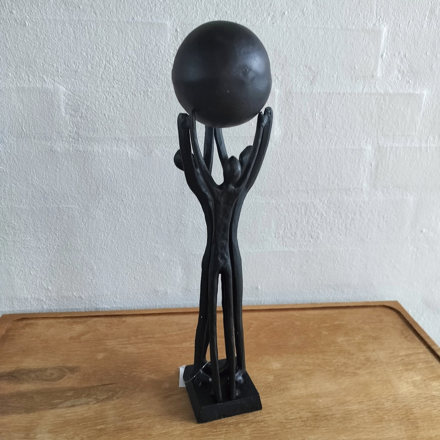 Speedtsberg - Metalfigur "VI LØFTER I FLOK" 8 x 8 x 32 cm