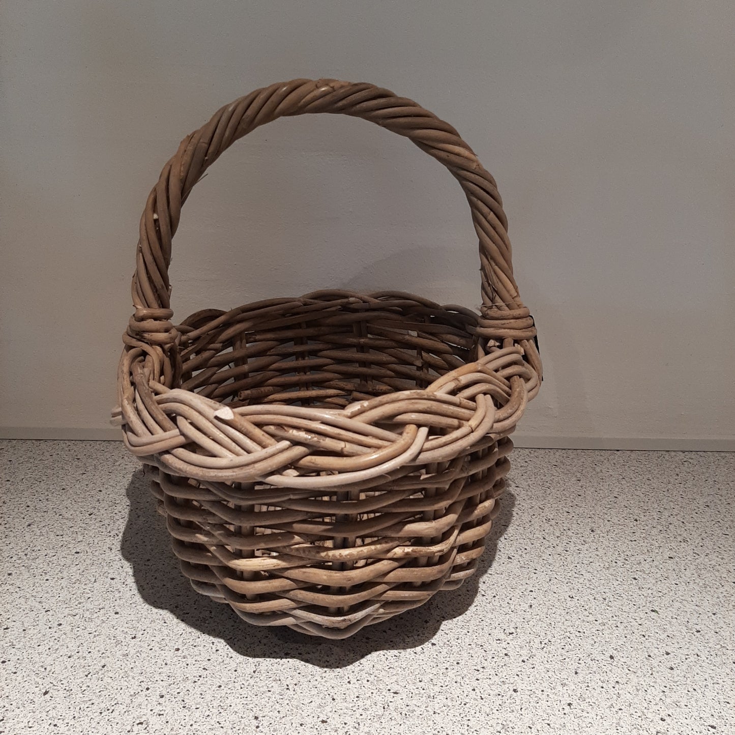 Flettet rattan kurv - oval 44x32xH20 cm