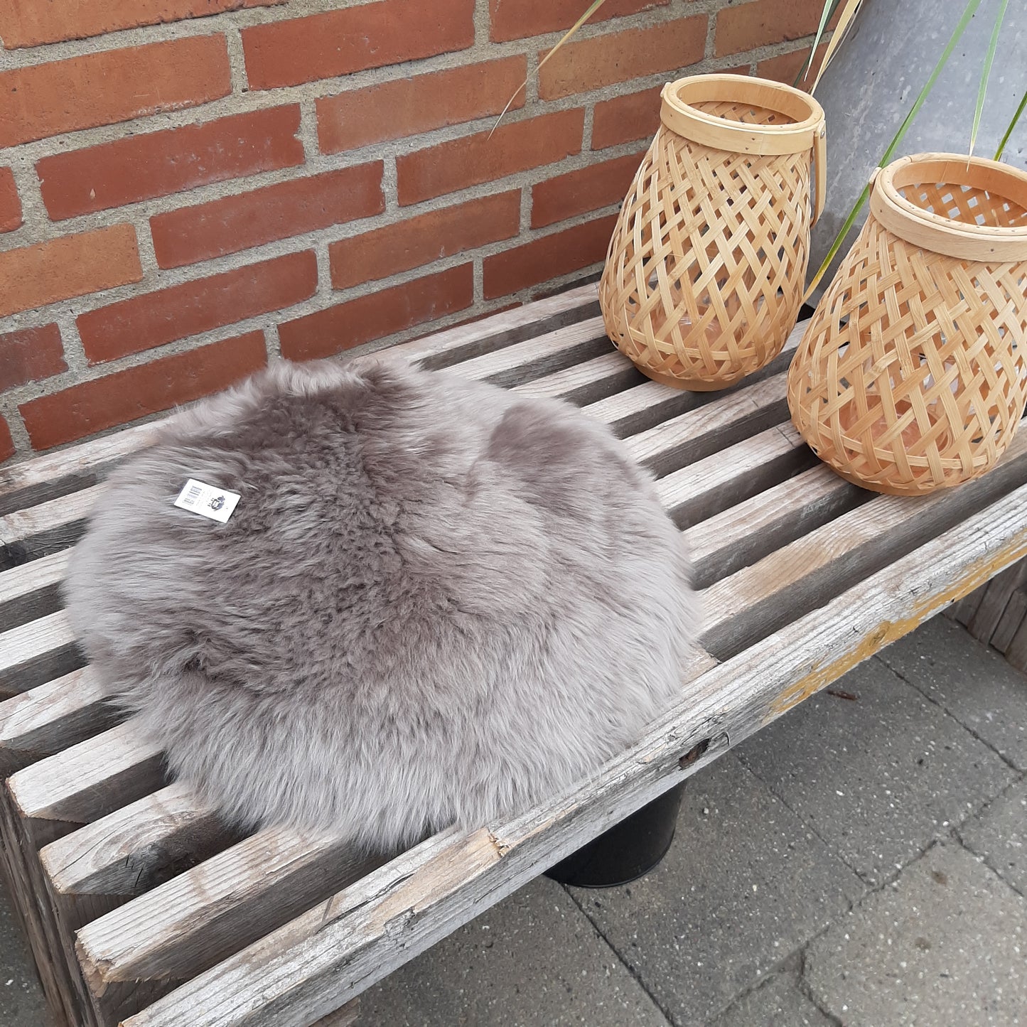 Grå lammeskinds sædehynde