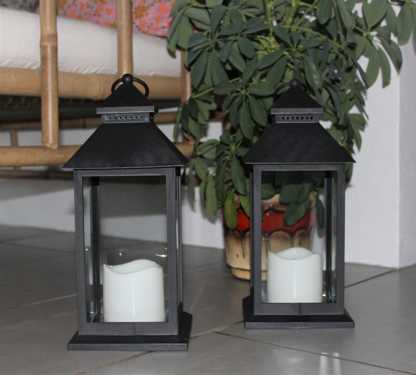 OUTLET - LED Lanternesæt i sort plastik (2 stk. 30 cm)