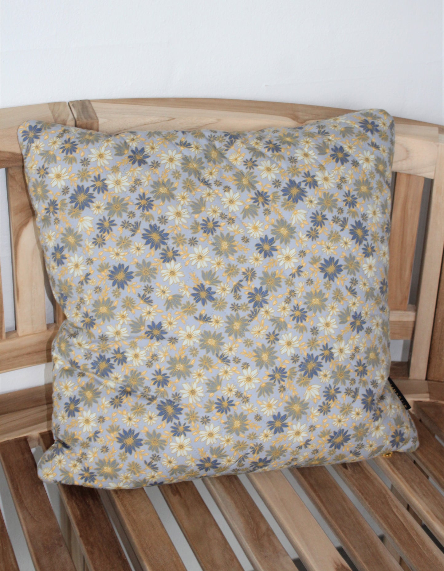 OUTLET - Mitomito quiltet pude med blomsterprint