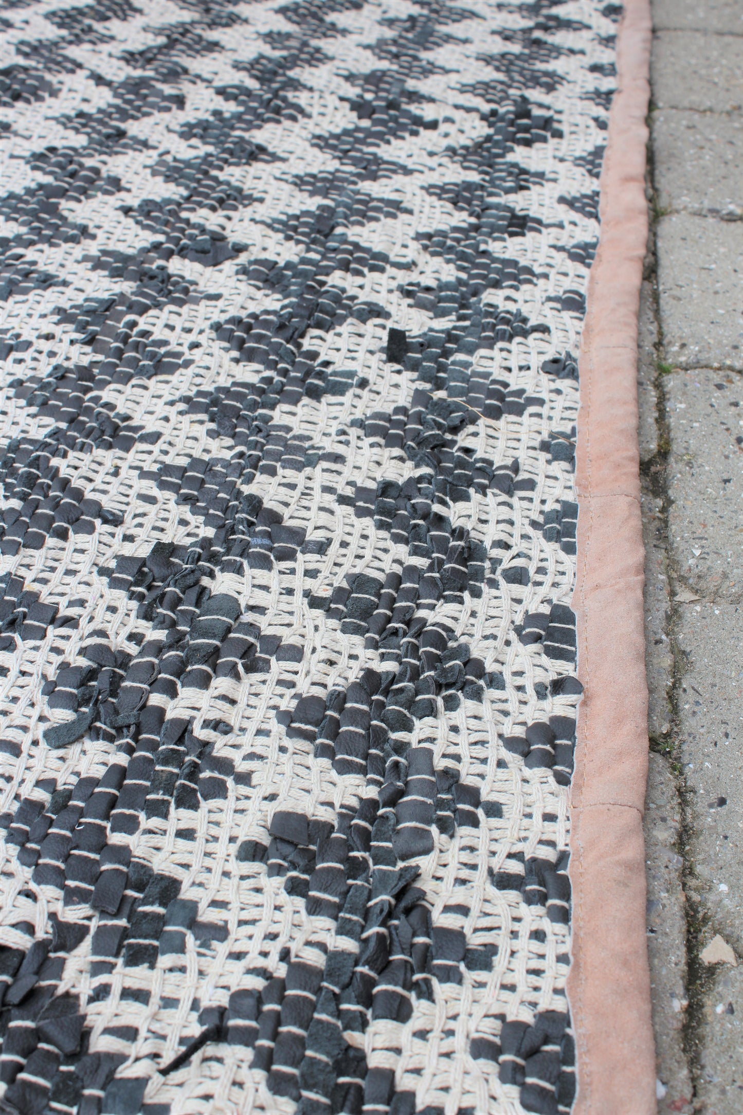 OUTLET - Au Maison gulvtæppe 166 x 246 cm, model Carmen