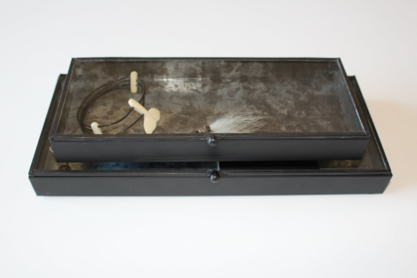 Ib Laursen - Glasæsker med låg - sort, model Nova