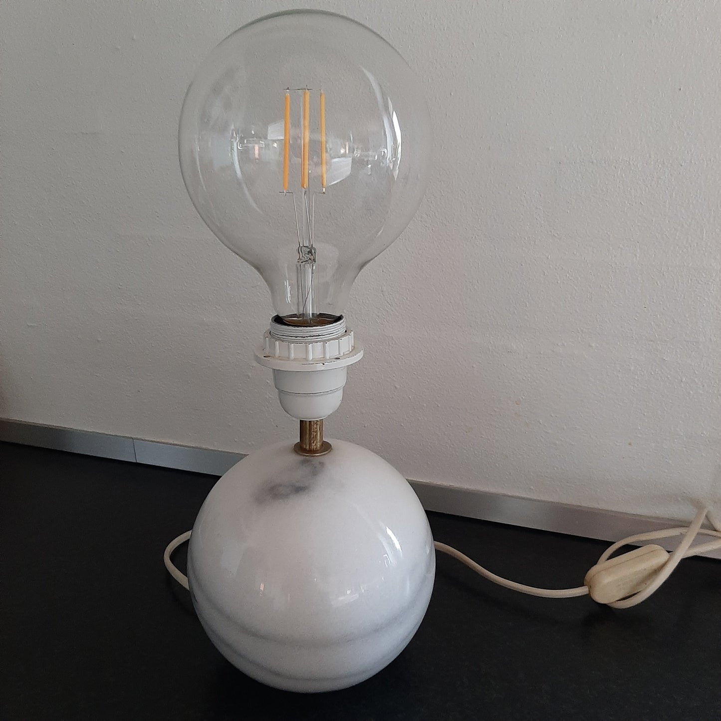 Secondhand - Marmor bordlampe