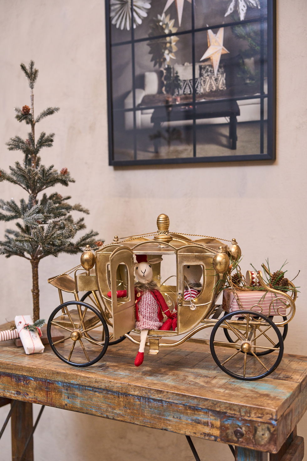 Karet guldfarvet i rustik antik look